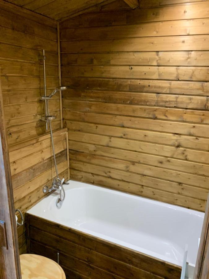 Gites Les Chalets Vezzani Spa Kültér fotó