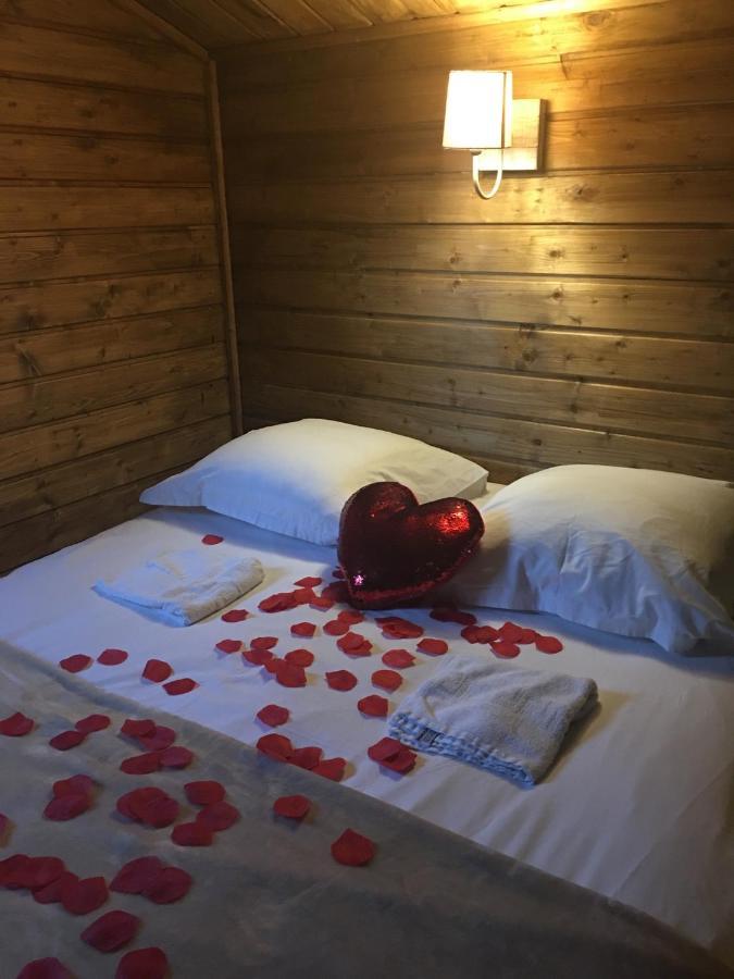 Gites Les Chalets Vezzani Spa Kültér fotó